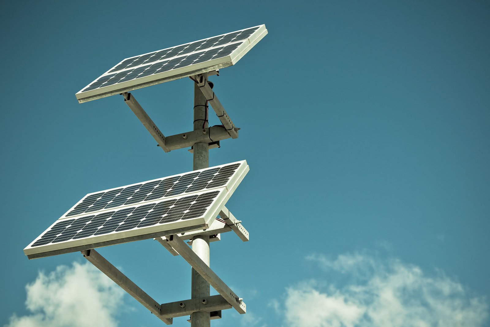 Lorem Ipsum is simply dummy text of the printing and typesetting industry.